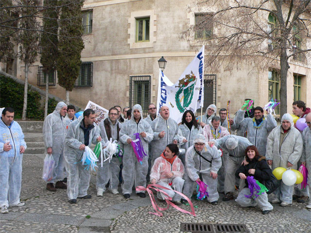 Desfile alternativo de carnaval desde el Centro Infantas de España