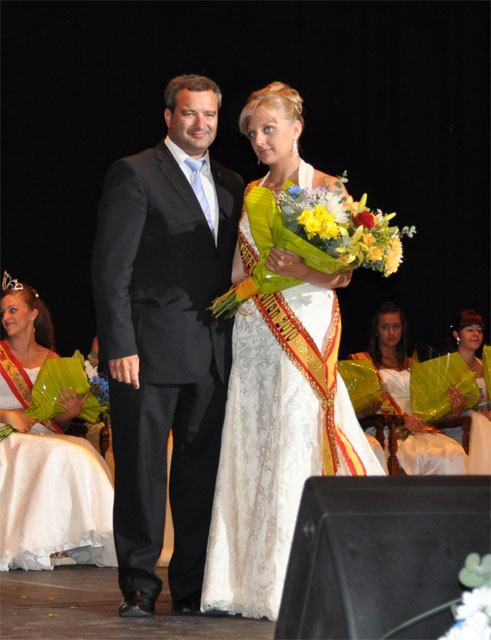 Coronación de la reina, damas y pregón de San Julián