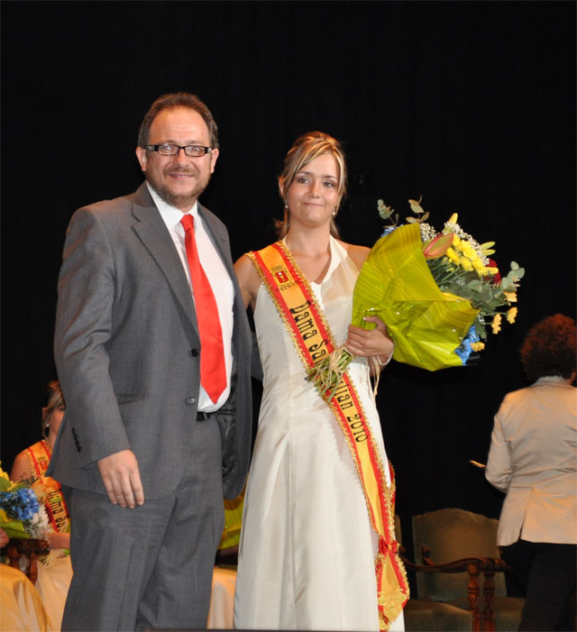 Coronación de las reinas, damas y  pregón de San Julián
