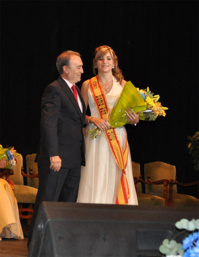 Coronación de las reinas, damas y  pregón de San Julián