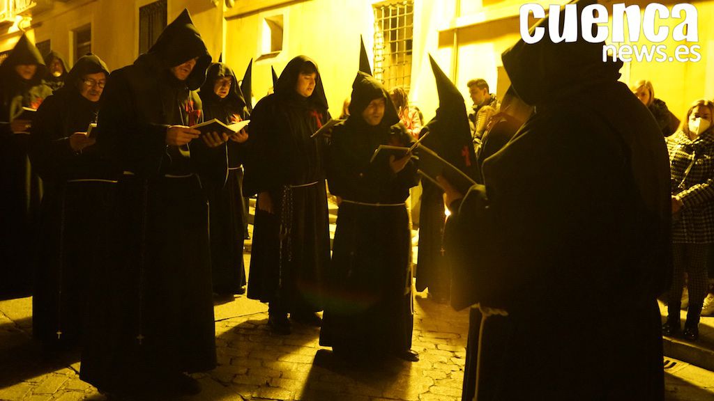 Lunes Santo, Procesión de la Vera Cruz