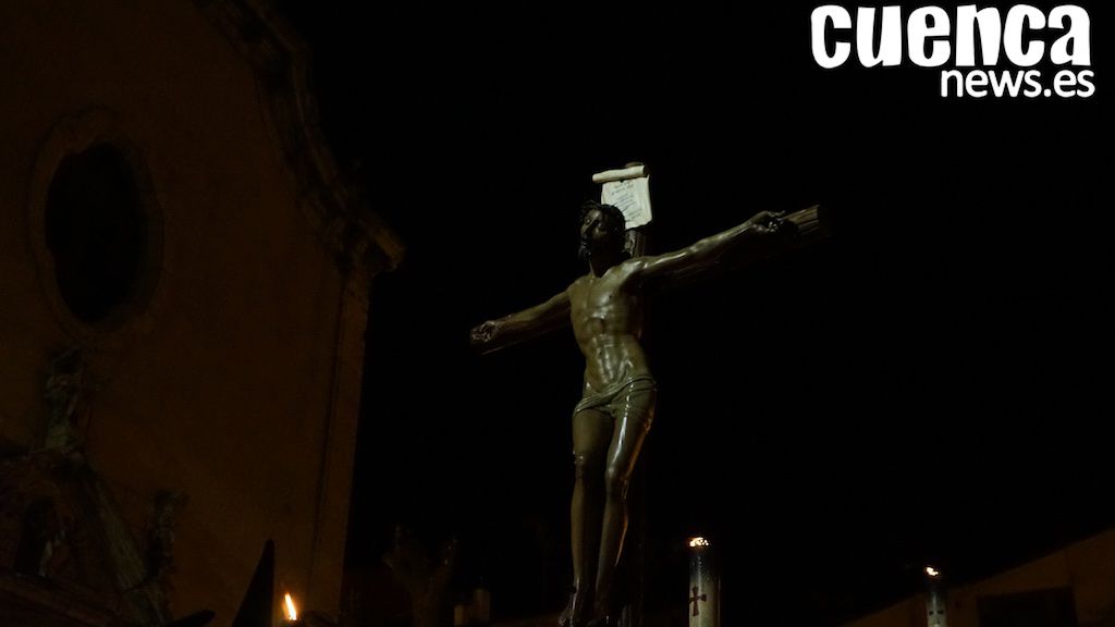 Lunes Santo, Procesión de la Vera Cruz