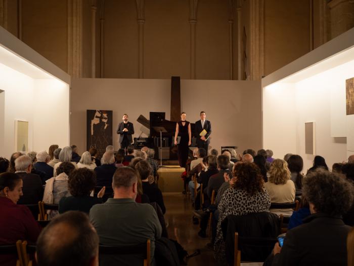 La Semana de Música Religiosa de Cuenca ha celebrado este Martes Santo una intensa jornada cultural en la Fundación Antonio Pérez y el Espacio Torner, con conciertos que han combinado emoción, espiritualidad y homenaje artístico en dos de los espacios más emblemáticos de la ciudad.