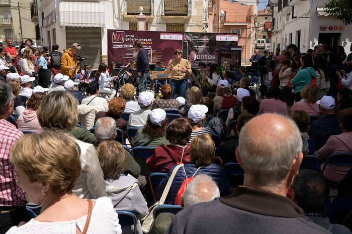 La segunda edición del programa ‘Entre Generaciones’ congrega a más de 300 personas en el municipio de Landete