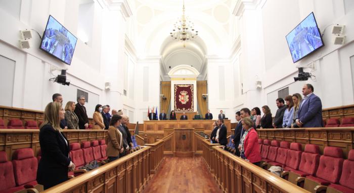 El Pleno arranca con un minuto de silencio por los dos crimenes machistas de Escalona y Piedrabuena