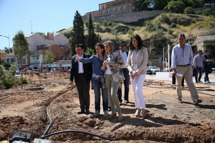 La alcaldesa de Toledo anuncia 240.000 euros para la mejora del vial de Santa Bárbara entre el colegio Ángel del Alcázar y el Hospital Provincial
