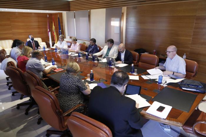 El Pleno del jueves debate sobre sanidad, educación y servicios sociales