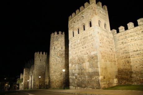 La iluminación artística monumental de Toledo permanecerá activa todas las noches para impulsar el desarrollo económico a través del turismo
