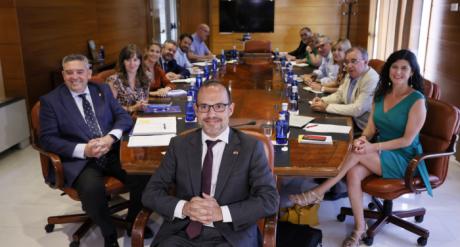 Las Cortes regionales convocan el Pleno de investidura de García-Page para los días 5 y 6 de julio