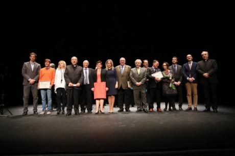 Los XVI Premios Recaredo Rey reconocen la labor realizada por diferentes entidades y toledanos en una gala en el Teatro de Roja