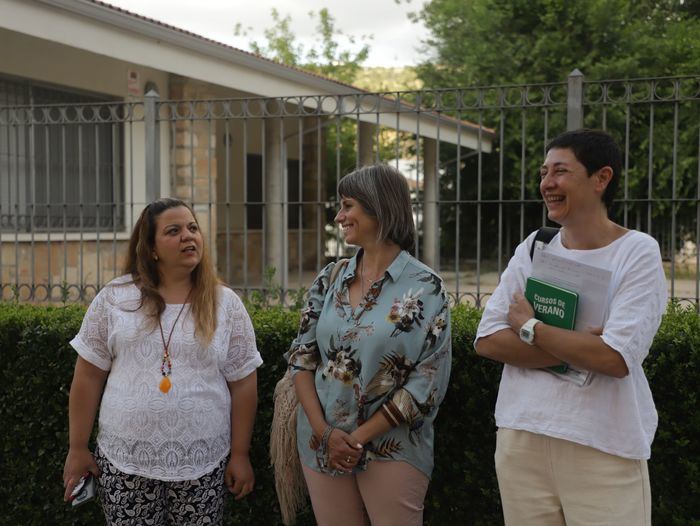 La escuela rural, protagonista de la primera jornada de la Semana Universitaria del Optimismo Rural en Tragacete