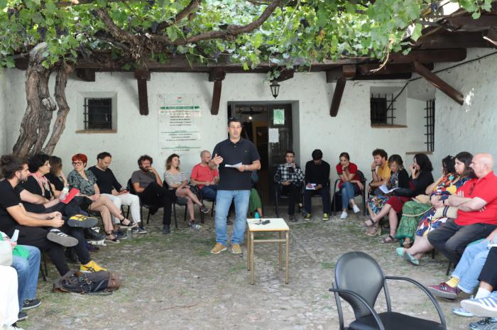 Cuenca no está ni vacía, ni vaciada, está viva, vital y creadora