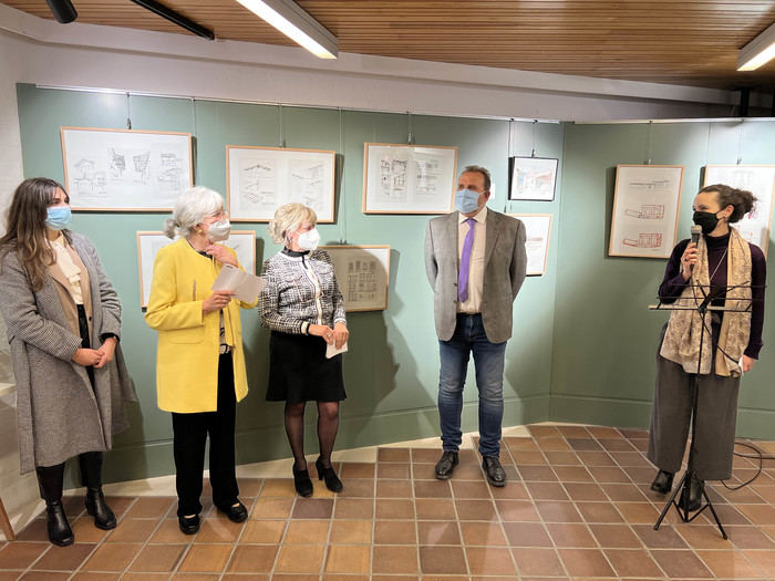 Homenaje a Carmen Cabrerizo, la colegiada más veterana del COACM, en el Día Internacional de la Mujer