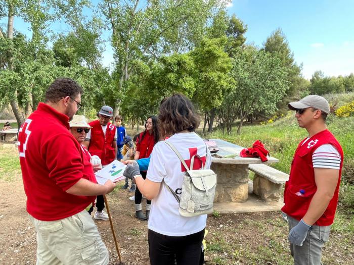 Cruz Roja celebra el Día Mundial del Medio Ambiente poniendo el foco en la importancia de conservar la biodiversidad y saliendo a limpiar parajes naturales de nuestro entorno