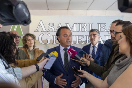 VOX muestra su respaldo al campo y alerta del impacto de Mercosur, el agua y la burocracia