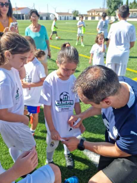 Campus de Fútbol en Campillo de Altobuey: Una Semana de Entrenamiento y Diversión para los Jóvenes