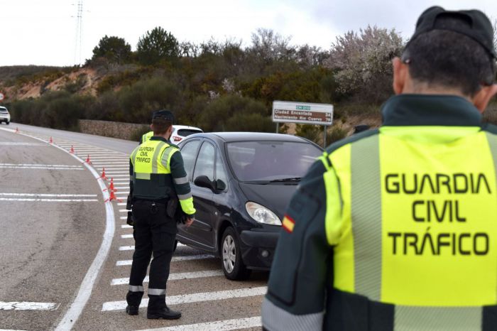El 75% de las denuncias por mal uso del cinturón de seguridad en Cuenca se registraron en carreteras convencionales