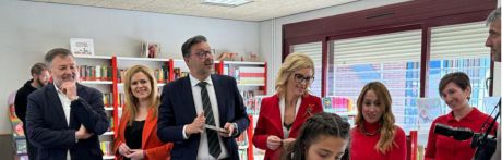 Amador Pastor resalta la formación de más de 750 profesionales en el nuevo sistema bibliotecario