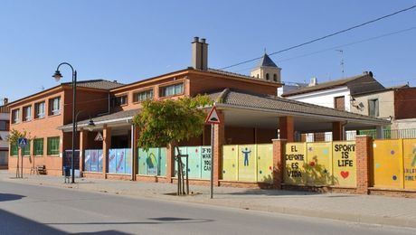 La Consejería de Educación, Cultura y Deporte solicita una reunión al alcalde de Las Pedroñeras para abordar el proyecto de un nuevo colegio