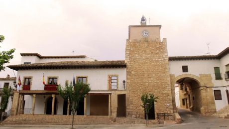 El Ayuntamiento de Iniesta aprueba un presupuesto para 2025 con más de 5,6 millones de euros y un superávit superior a 134.000