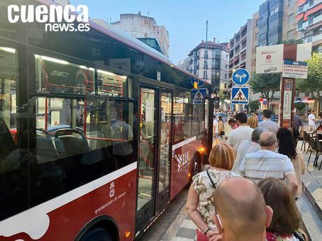 El transporte urbano y las lanzaderas al AVE funcionan con normalidad en Cuenca desde primera hora
 
 
