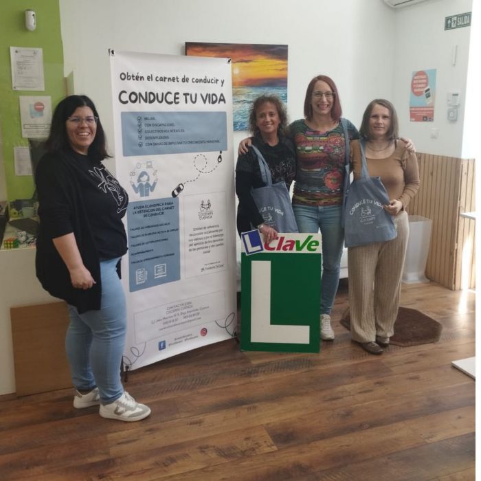 Cocemfe Cuenca y Fundación “la Caixa” facilitan el carnet de conducir a 8 mujeres vulnerables para impulsar su inserción laboral y autonomía