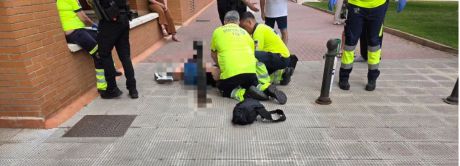Una menor es trasladada al hospital Virgen de la Luz tras un accidente con un vehículo de movilidad personal en la calle Francisco Suay