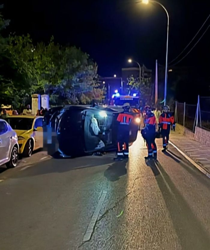 Un coche vuelca en Cuenca y su conductor da positivo en alcohol