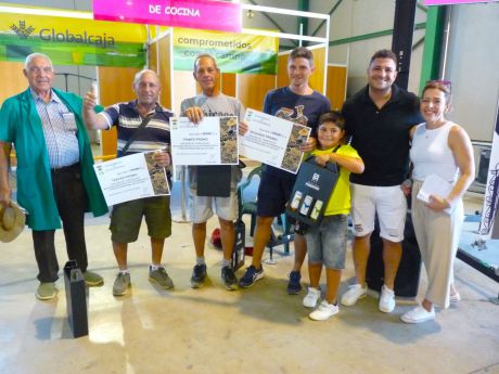 Félix Guijarro gana el Concurso de Corte de Ajo de Las Pedroñeras por solo medio kilo de diferencia