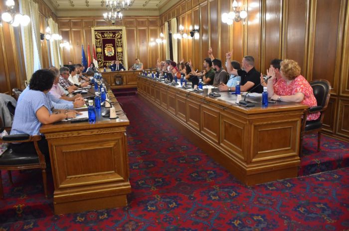 La Diputación de Cuenca aprueba contratos por 11,5 millones de euros para agua y recogida de residuos