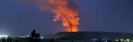 Perimetrado el incendio en la Planta de Residuos Sólidos Urbanos, donde se trabaja intensamente para su extinción