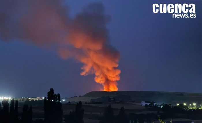 El incendio de la Planta de Residuos Sólidos Urbanos de la Diputación de Cuenca está perimetrado y trabajarán toda la noche