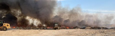 El incendio en el vertedero de Cuenca calcina 3.000 m² de basura sin causar heridos ni afectar al aire