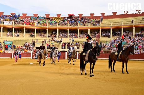 Galería de imágenes San Julián 2025 | Primera de la Feria Taurina