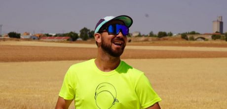 El atleta taranconero Daniel Caballero prepara un reto internacional en 2026 contra el cáncer infantil