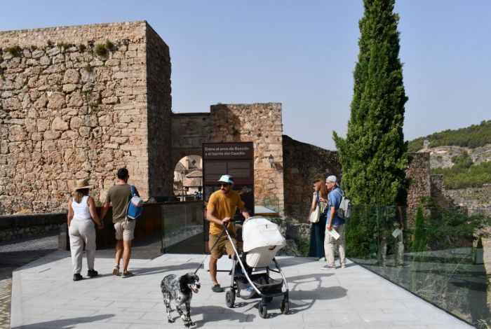 Pasarela en el Arco de Bezudo