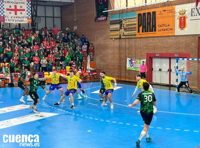 El BM Cuenca sufre pero vence a un combativo Villa de Aranda en El Sargal