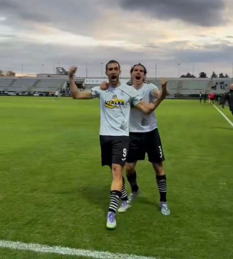 El Conquense vence al CF Fuenlabrada y se acerca al playoff de ascenso (2-0)