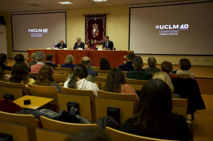 La UCLM reivindica su papel como ascensor social en su 40 aniversario con el campus de Cuenca como referente