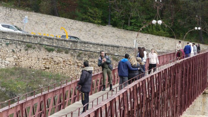 La mejora del clima durante el Puente de la Constitución ha impulsado las reservas en hoteles y turismo rural de Cuenca, superando el 90% de ocupación el sábado y domingo.