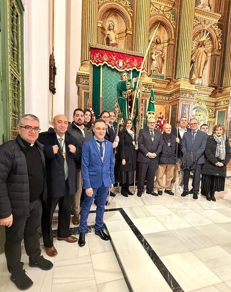 La Hermandad de San Juan Evangelista celebra sus cultos y renueva su Junta de Diputación