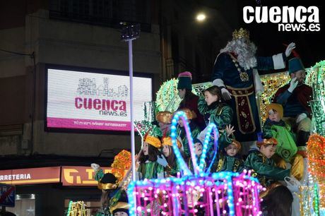 Galería de fotos | Cabalgata de Reyes en Cuenca: magia, música y tradición