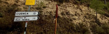 La Policía Local advierte de conducción temeraria en el camino de San Isidro