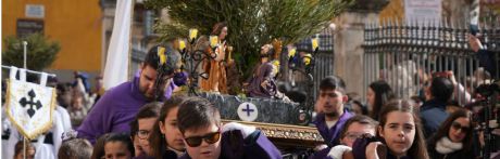 Los niños protagonizan la Procesión Infantil de la Semana Santa de Cuenca por el Casco Antiguo