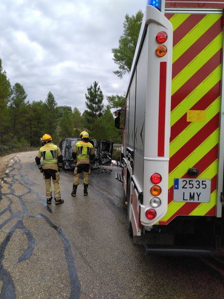 Imagen de archivo | Accidente en la CM-210 a su paso por Beteta con cuatro personas heridas