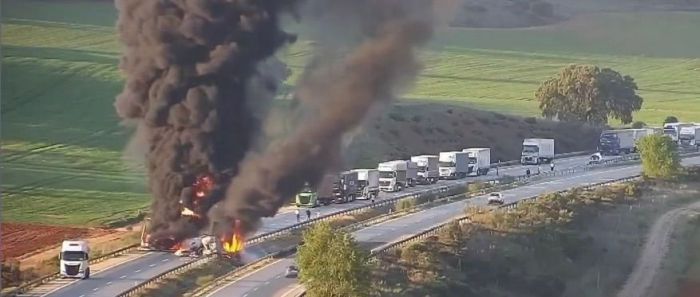 La A-3 sufre importantes retenciones por un accidente en Honrubia