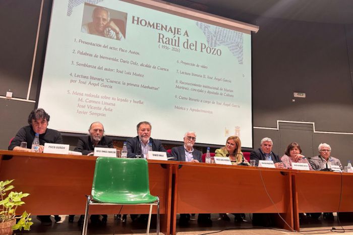 El legado periodístico y literario de Raúl del Pozo ha sido protagonista en un homenaje celebrado en Cuenca con motivo del Día del Libro.