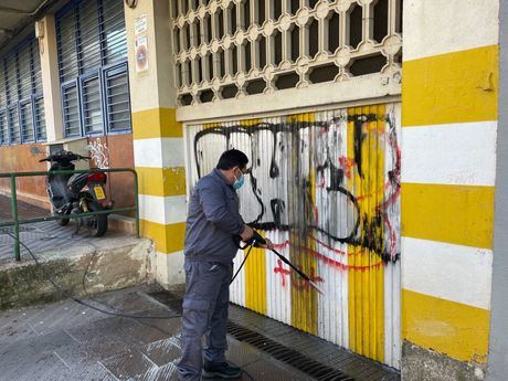 Los populares denuncian que más de 300.000 euros para limpiar grafitis “no se ven en la ciudad”