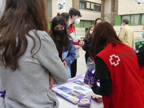 Cruz Roja organiza más de una veintena de actividades en 9 localidades de la provincia con motivo del 8M y bajo el lema “Júzgate menos, abrázate más’