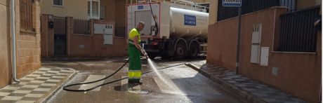Las pedanías se ponen a punto para el verano con una limpieza integral